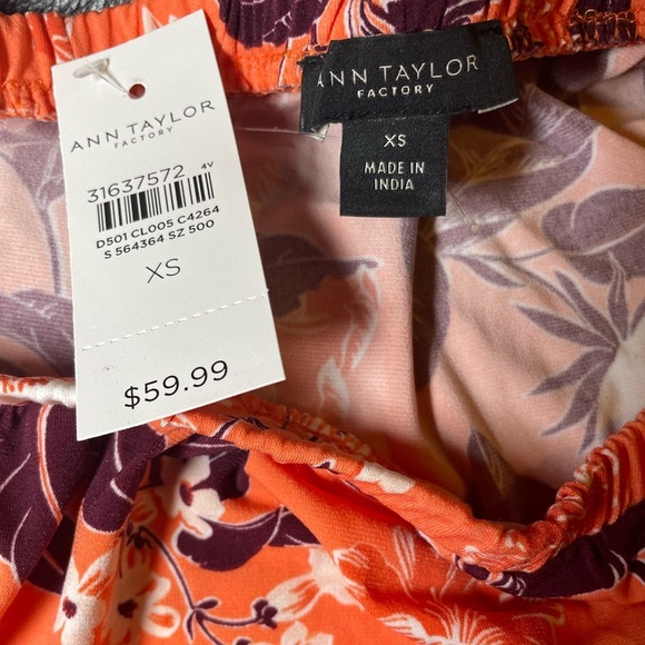 Ann Taylor Floral Top sz XS - Picture 3 of 4